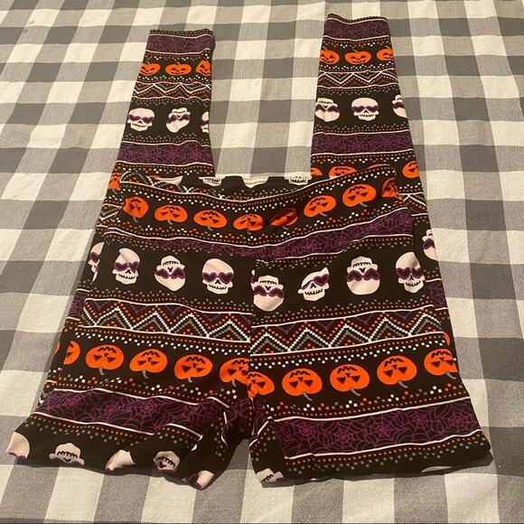 No Boundaries Junior’s 3 - 5 / Small Halloween Leggings w/ Skulls & Pumpkins - Picture 2 of 5